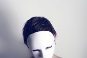 《威尼斯的眼泪很忧伤》(带泪的鱼演唱)的文本歌词及LRC歌词