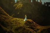 《Castle on the Hill》(Ed,Sheeran演唱)的文本歌词及LRC歌词
