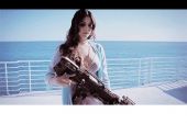 《High by the Beach》(Lana,Del,Rey演唱)的文本歌词及LRC歌词