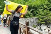 《追梦路上》(冯欣演唱)的文本歌词及LRC歌词