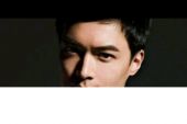 《男人为谁流眼泪》(王韵齐演唱)的文本歌词及LRC歌词