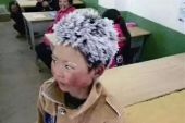 《冰花孩子》(倪尔萍演唱)的文本歌词及LRC歌词