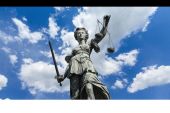 《JUSTITIA》(Lia演唱)的文本歌词及LRC歌词