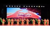 《爱在天地间 - 慢四 追求完美制作》(降央卓玛演唱)的文本歌词及LRC歌词