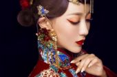 《南国佳人》(杨钰莹演唱)的文本歌词及LRC歌词