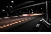 《公路之光》(腰乐队演唱)的文本歌词及LRC歌词