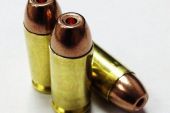 《hollow point》(AYABIE演唱)的文本歌词及LRC歌词