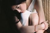 《变了心的女人》(阿龙正罡演唱)的文本歌词及LRC歌词