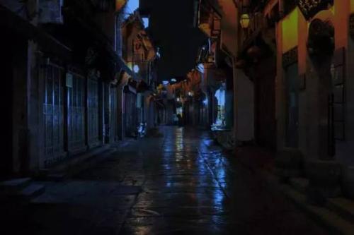 《夜雨诉笛》LRC歌词 《夜雨诉笛》(格子兮&阳逸晨)歌词555uuu下载