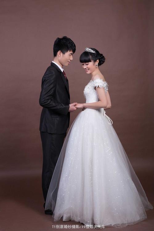 《老婆老公相守一生》LRC歌词 《老婆老公相守一生》(禹皓&花树)歌词555uuu下载