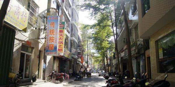 《商品街十三巷》LRC歌词 《商品街十三巷》(夏天Alex)歌词555uuu下载