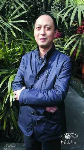 《万园之园》LRC歌词 《万园之园》(张禹珲)歌词555uuu下载