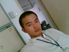 《三十岁的男人》LRC歌词 《三十岁的男人》(许先)歌词555uuu下载