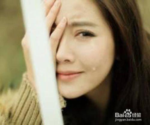 《为爱流泪的女人》(陈瑞)歌词555uuu下载