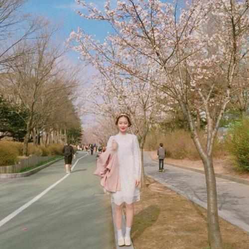 《真实一点》LRC歌词 《真实一点》(姜,玉,阳)歌词555uuu下载