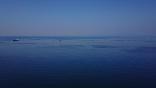 《平静的海面》LRC歌词 《平静的海面》(武红超)歌词555uuu下载