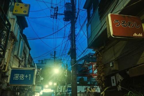 《雨夜等你再相遇》LRC歌词 《雨夜等你再相遇》(蒋婴)歌词555uuu下载