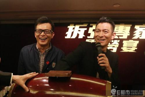《위로慰劳》LRC歌词 《위로慰劳》(July,Morning)歌词555uuu下载