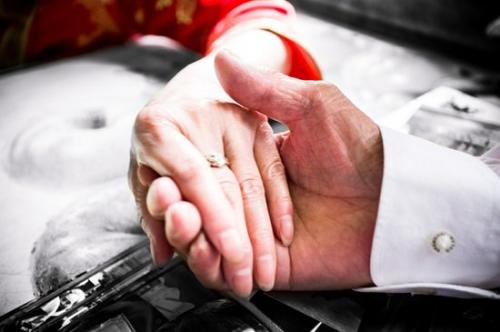 《钻石婚》LRC歌词 《钻石婚》(崔子格&崔恕)歌词555uuu下载