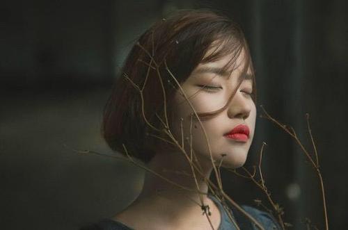 《你是世界上最狠心的女人》LRC歌词 《你是世界上最狠心的女人》(胡杰夕)歌词555uuu下载