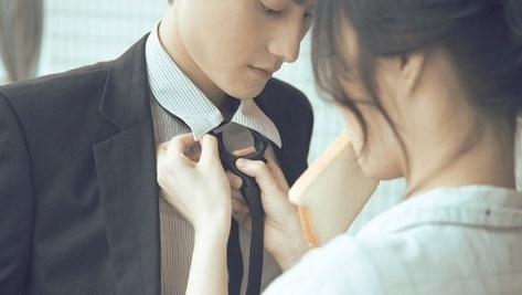 《男人的尊严》LRC歌词 《男人的尊严》(蓝波)歌词555uuu下载