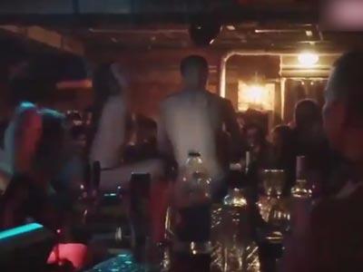 《情侣酒吧》LRC歌词 《情侣酒吧》(阿里郎)歌词555uuu下载