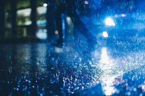 《如果雨之后 (Live)》LRC歌词 《如果雨之后 (Live)》(周兴哲)歌词555uuu下载