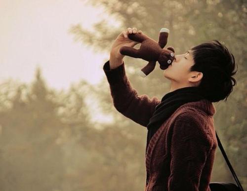 《后来你嫁给了谁》LRC歌词 《后来你嫁给了谁》(东阳)歌词555uuu下载