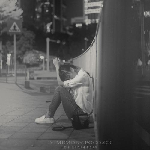 《忘记你的理由》LRC歌词 《忘记你的理由》(张启家)歌词555uuu下载