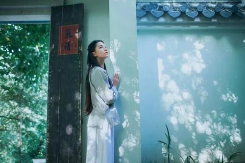 《梦已残》LRC歌词 《梦已残》(梦然)歌词555uuu下载