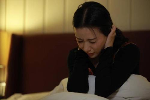 《女人不容易》LRC歌词 《女人不容易》(张冬玲)歌词555uuu下载