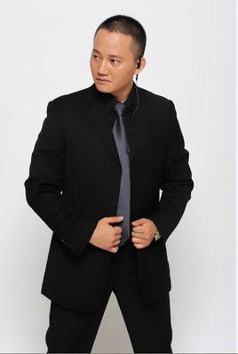 《保镖》LRC歌词 《保镖》(金佩姗)歌词555uuu下载