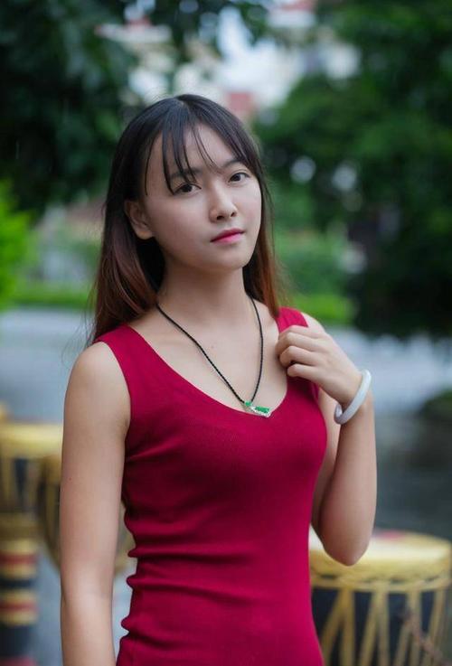 《我最爱的小媳妇》LRC歌词 《我最爱的小媳妇》(赵骏)歌词555uuu下载