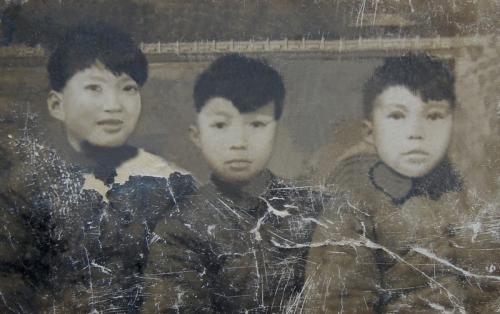 《旧相片》LRC歌词 《旧相片》(王胜男)歌词555uuu下载