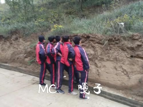 《走南闯北只为你》LRC歌词 《走南闯北只为你》(姚天成)歌词555uuu下载