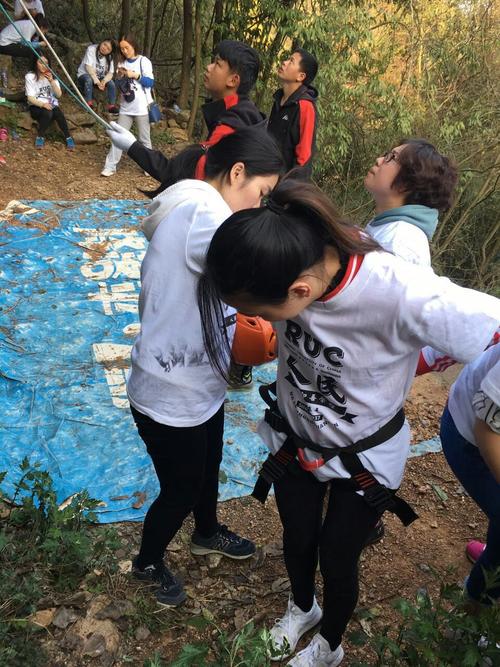 《却上心头》LRC歌词 《却上心头》(乌兰托娅)歌词555uuu下载