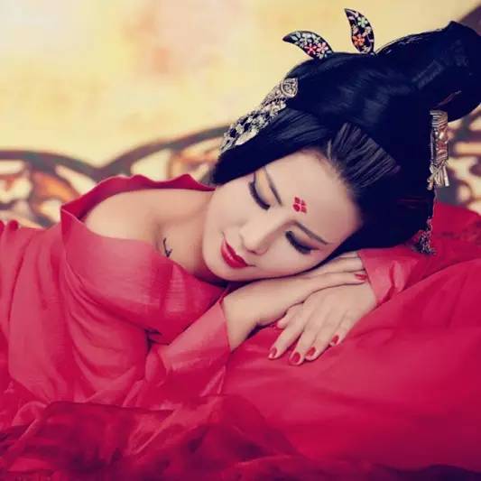 《失眠的睡美人》LRC歌词 《失眠的睡美人》(杨丞琳)歌词555uuu下载