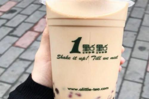《一点点》LRC歌词 《一点点》(覃桢)歌词555uuu下载
