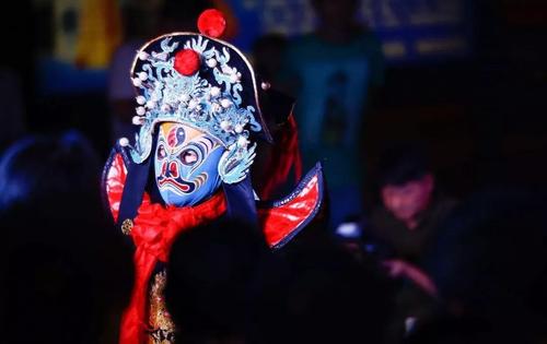 《五秒钟变脸》LRC歌词 《五秒钟变脸》(岑苑之)歌词555uuu下载