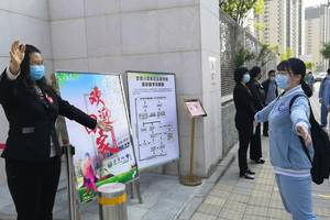 《隔空拥抱》LRC歌词 《隔空拥抱》(包达,人民动听)歌词555uuu下载