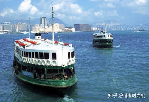 《这夜的渡轮上》LRC歌词 《这夜的渡轮上》(罗力威)歌词555uuu下载