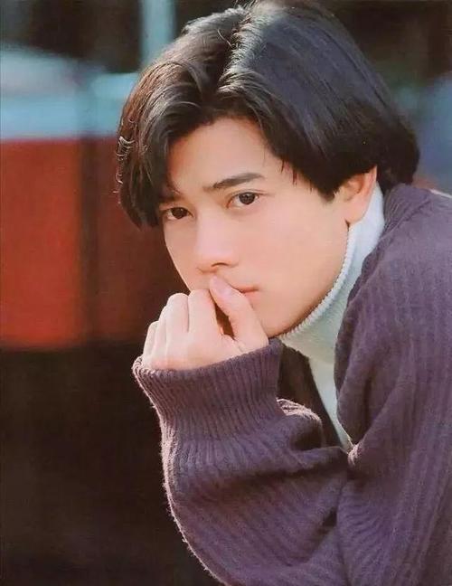 《对你爱不完》LRC歌词 《对你爱不完》(慕容晓晓)歌词555uuu下载