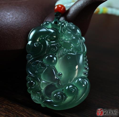 《很值得》LRC歌词 《很值得》(印子月)歌词555uuu下载