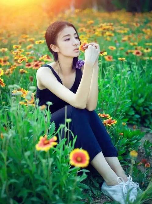 《牵手在一起》LRC歌词 《牵手在一起》(陈卓)歌词555uuu下载