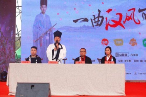 《长天一曲在风中》LRC歌词 《长天一曲在风中》(望海高歌)歌词555uuu下载