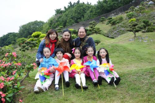 《快乐的米多》LRC歌词 《快乐的米多》(曾杨茜)歌词555uuu下载