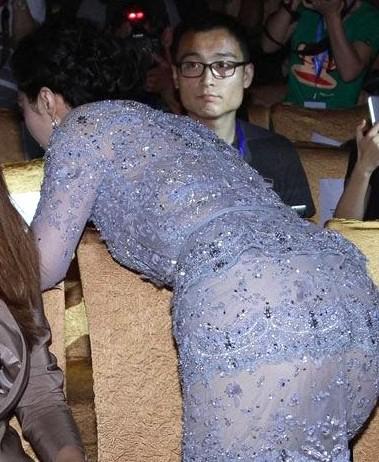《屁股大》LRC歌词 《屁股大》(丁思忖)歌词555uuu下载