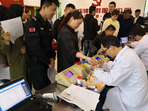 《血誓》LRC歌词 《血誓》(张可)歌词555uuu下载