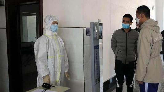 《青春的告白》LRC歌词 《青春的告白》(S.I.N.G女团)歌词555uuu下载