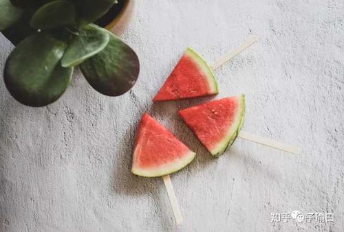 《为何仍然未醉》LRC歌词 《为何仍然未醉》(王杰)歌词555uuu下载